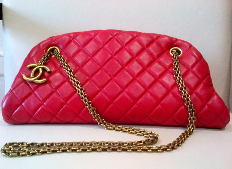 Chanel Red Bag Reference Guide | CHANEL NEWS