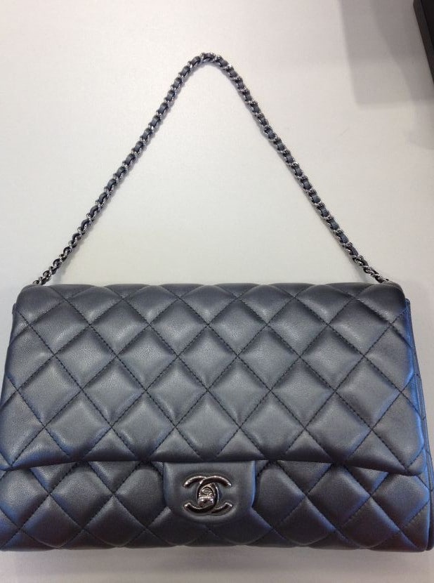 Preloved Chanel Clutch Bag with Chain
