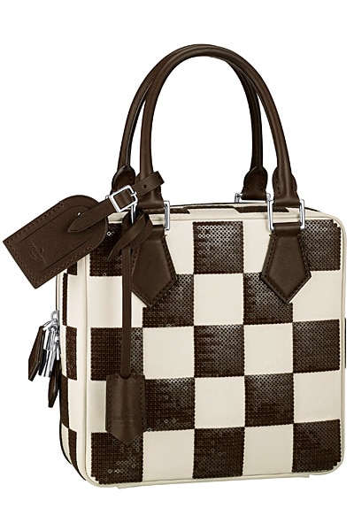 Louis Vuitton Handbag –