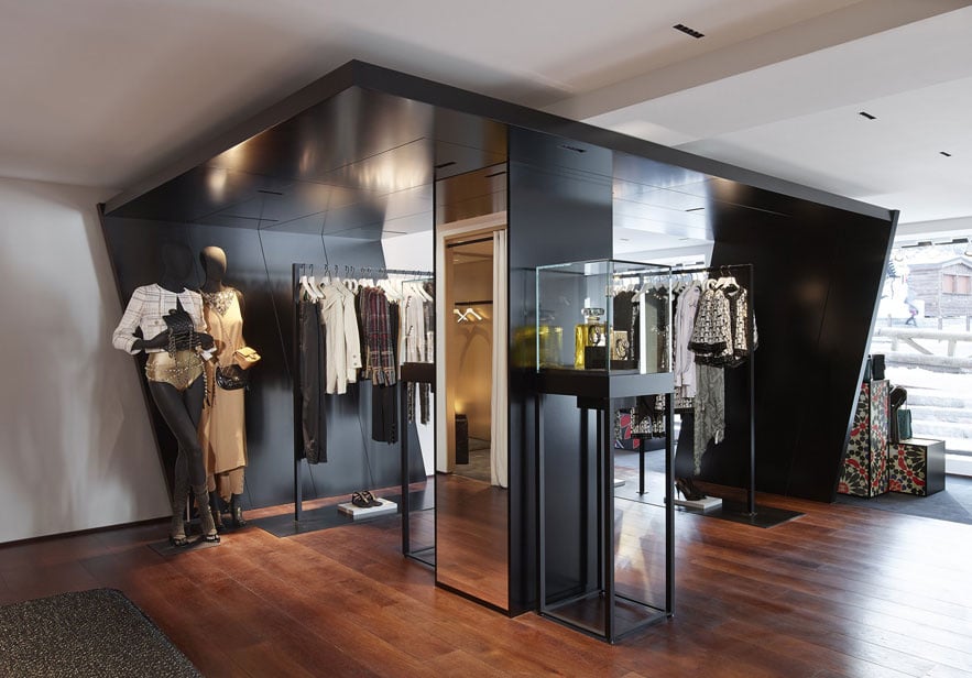 Chanel Opens Pop-Up Store at Courchevel until April 2015 - Spotted Fashion