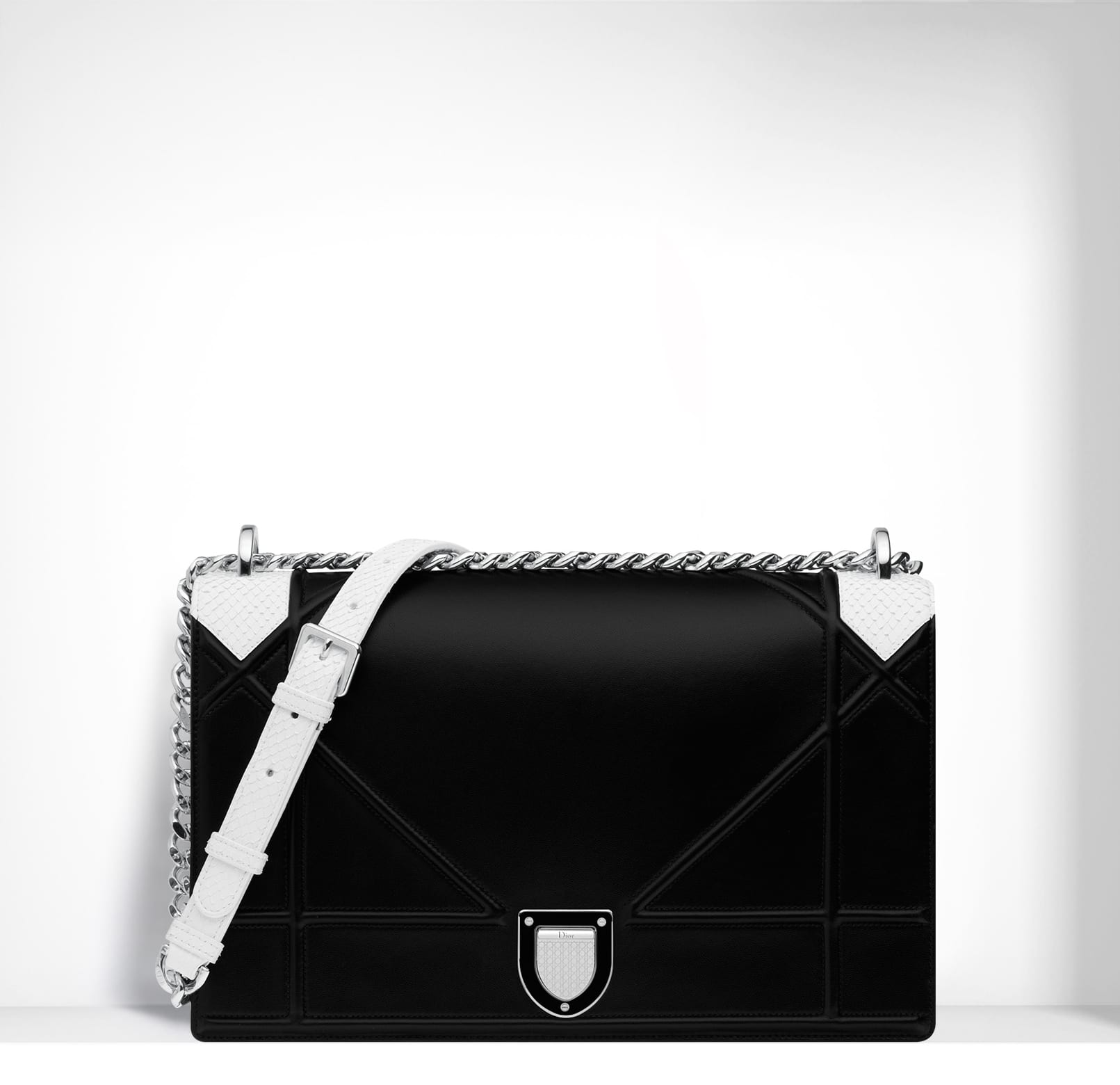 Diorama Dior bags for women | Buy or Sell your Designer bags - Vestiaire  Collective