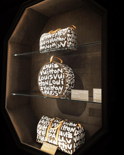 Louis Vuitton on X: Opening night for #LouisVuitton's “Volez, Voguez,  Voyagez” exhibition at the Shanghai Exhibition Center in Puxi. #VVVShanghai   / X