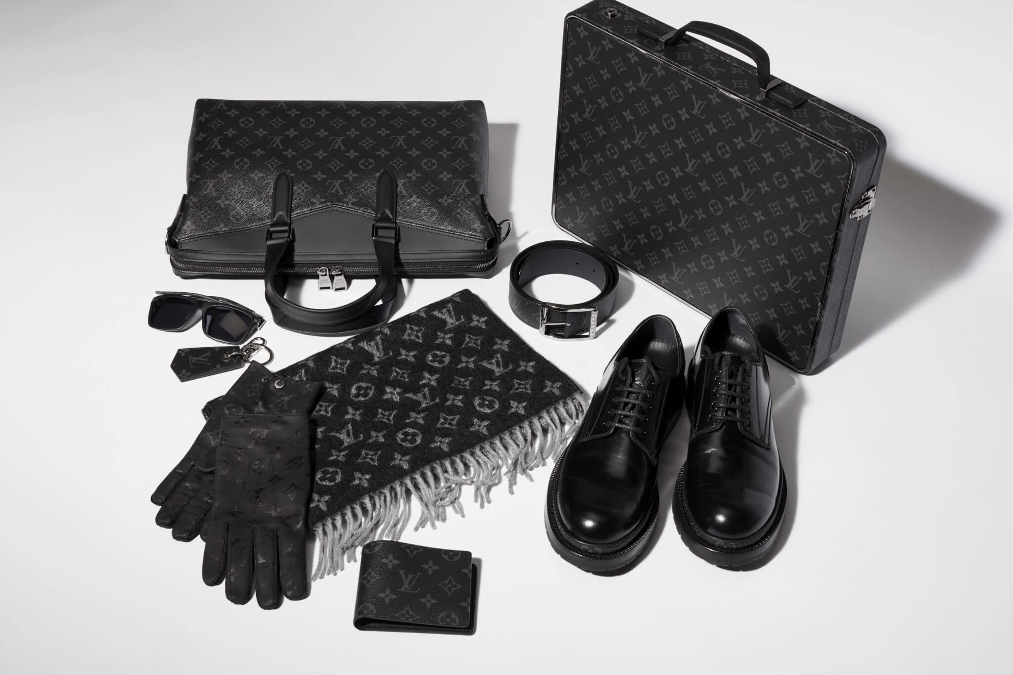 Louis Vuitton Black Monogram Eclipse Explorer 2Way Tote Bag Leather  ref.485794 - Joli Closet