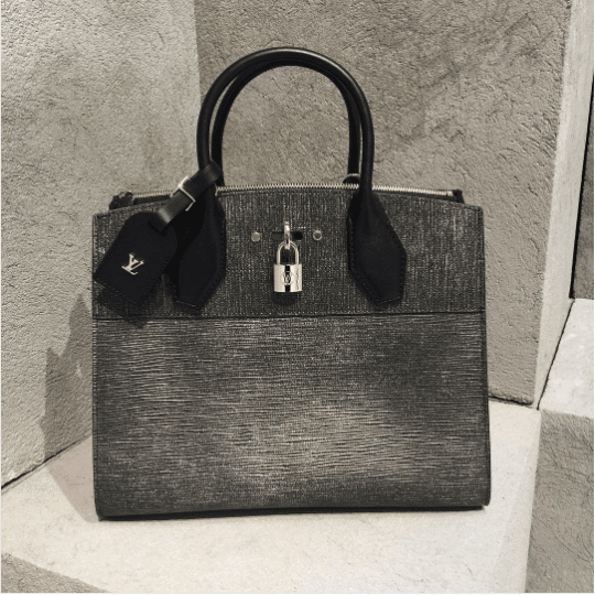 Louis Vuitton on X: From 1901 to today: #LouisVuitton's Steamer Bag  continues to be reborn #LVGrandPalais    / X