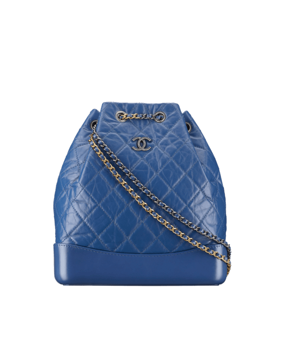 WHAT'S IN MY BAG MINIMALIST STYLE *CHANEL GABRIELLE BACKPACK* I shesfrench  