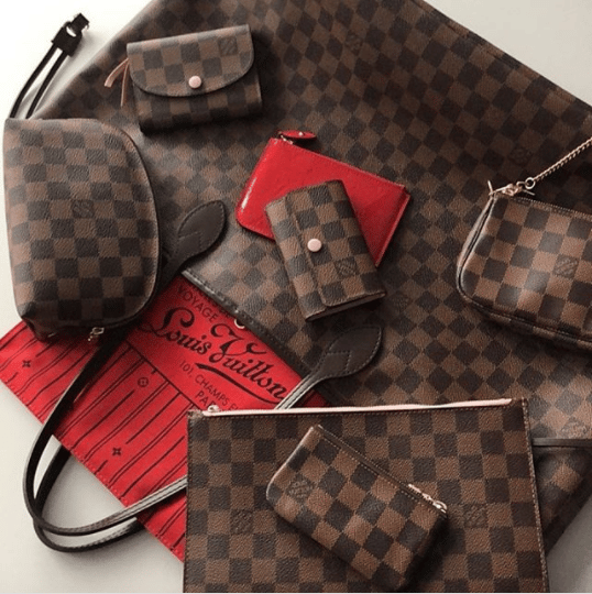 Mosh Posh on Instagram: “Louis Vuitton Bosphore Crossbody bag in