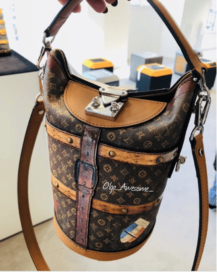 Louis Vuitton 2018 Monogram Duffle Bag - Bucket Bags, Handbags
