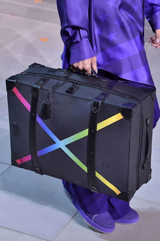 Vogue France on X: Statement bags from the Louis Vuitton Men's Fall/Winter  2021/2022 Show  © Courtesy of Louis Vuitton   / X
