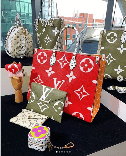 Louis #Vuitton #Handbags My#fashion style,2019 New LV Collection for Louis  Vuitton. #MurakamiSologneBag