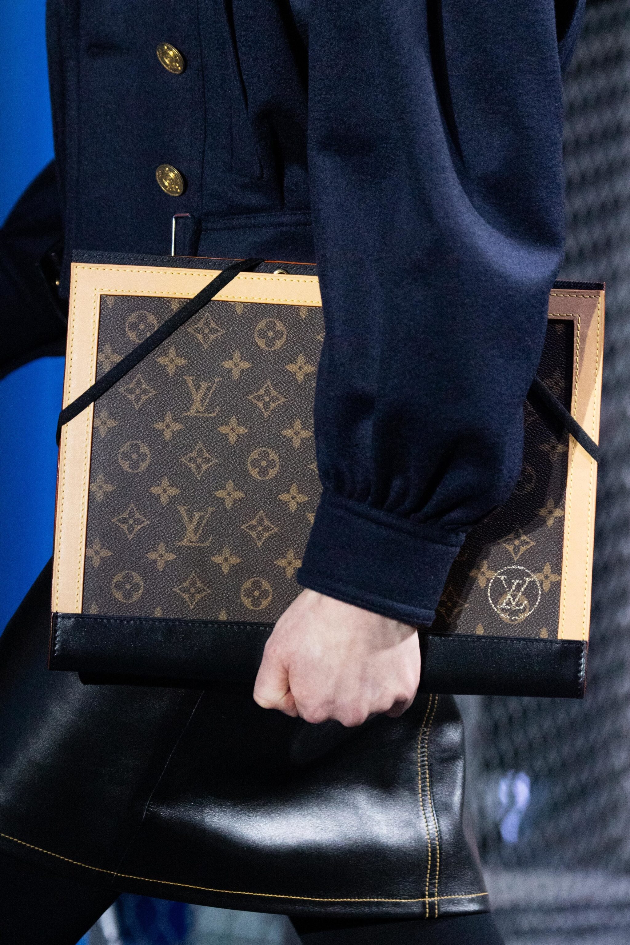 Louis #Vuitton #Handbags My#fashion style,2019 New LV Collection for Louis  Vuitton. #MurakamiSologneBag