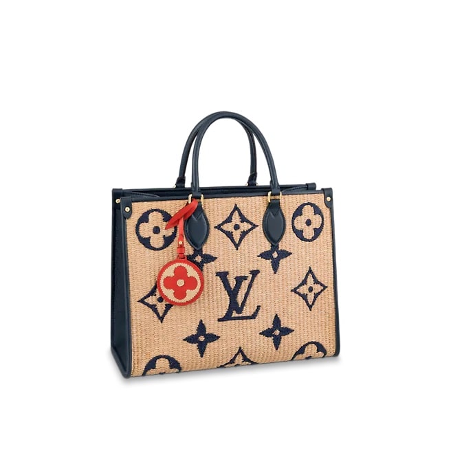 Louis Vuitton OnTheGo MM Tote Bag OUTFITS & REVIEW 😍, Giant Monogram