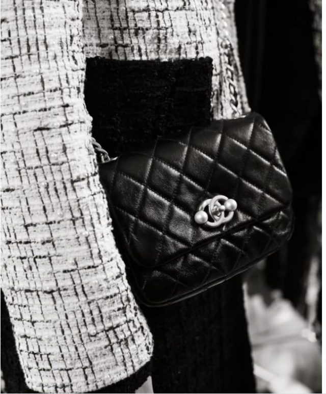 chanel fall 2021 2022 bags