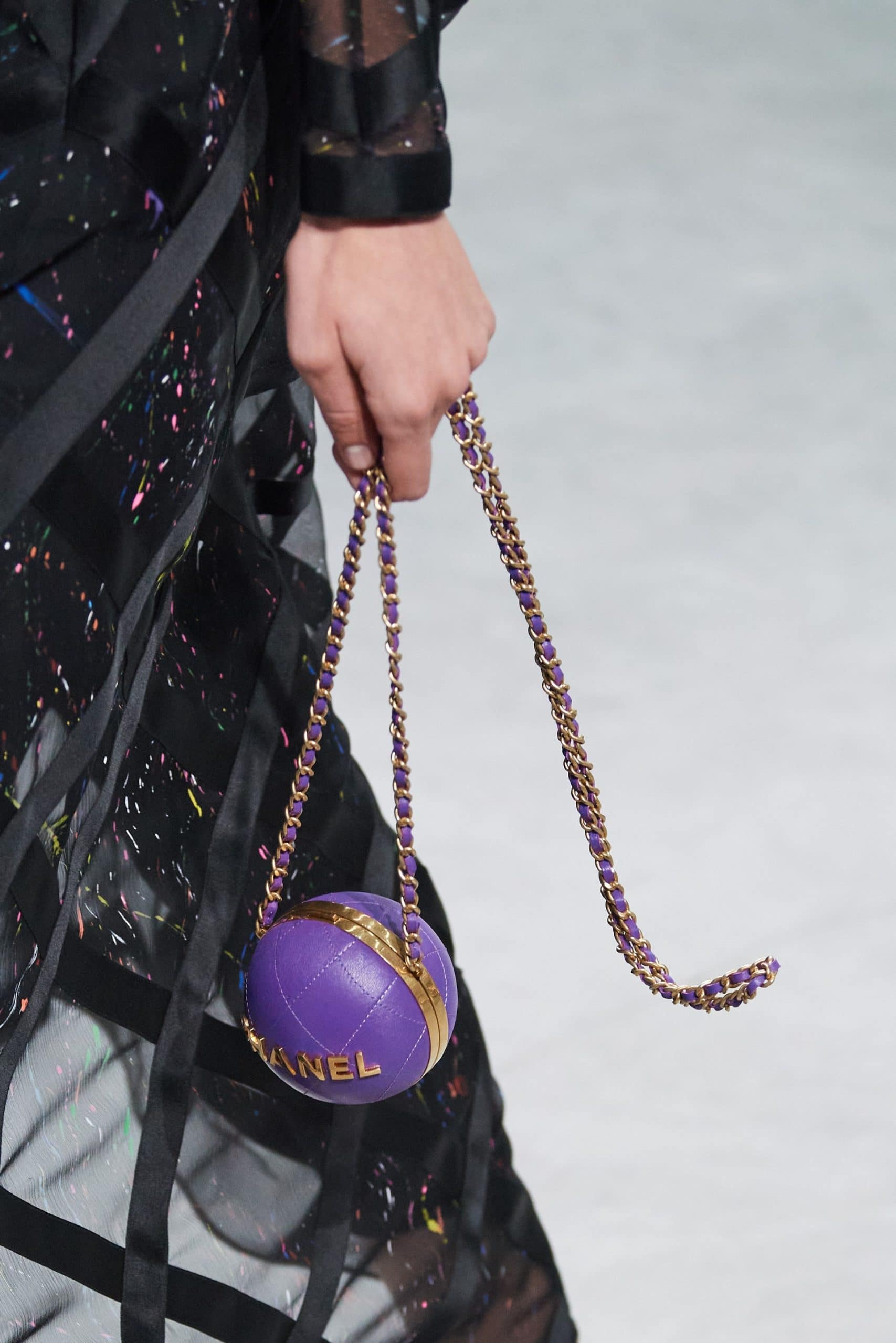 Meet the CHANEL 22 Bag — a new design presented at the Spring